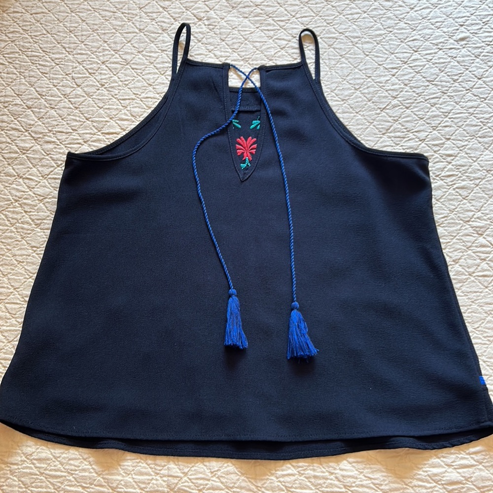 NWOT Embroidered Summer Top, Black w/ Vibrant Florals, Size M. - Picture 4 of 6